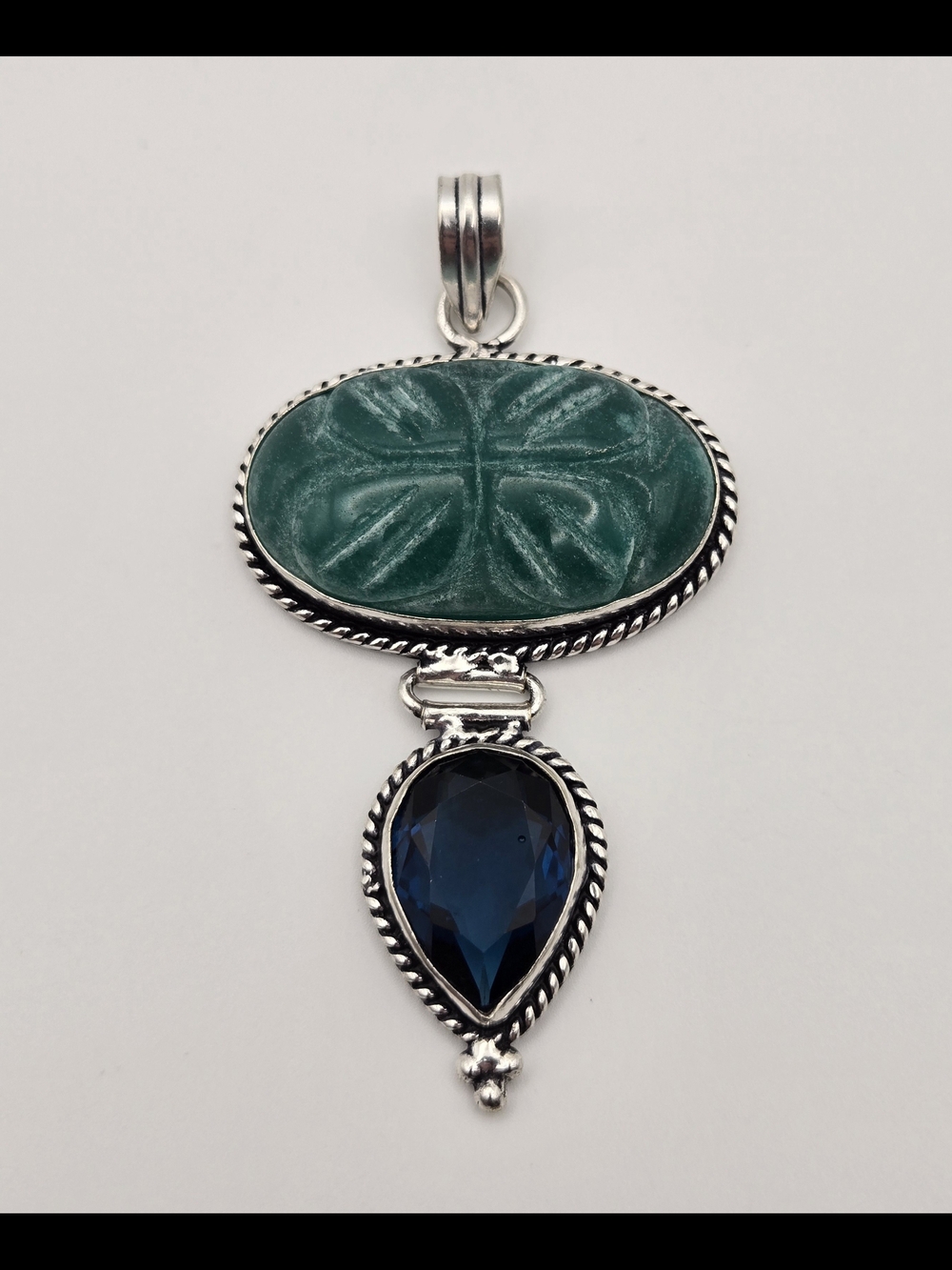 ✨ Handmade Statement Pendant ✨ - Picture 2 of 6
